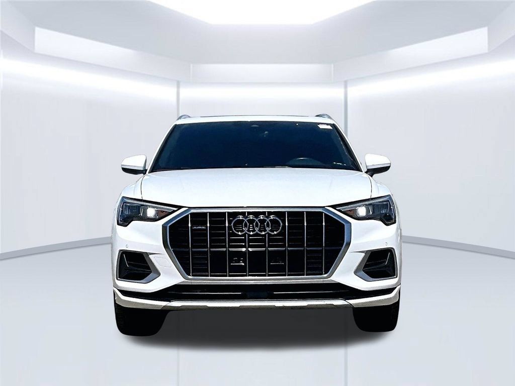 Used 2021 Audi Q3 2.0T Premium w/ Convenience Package AWD/4WD image 5
