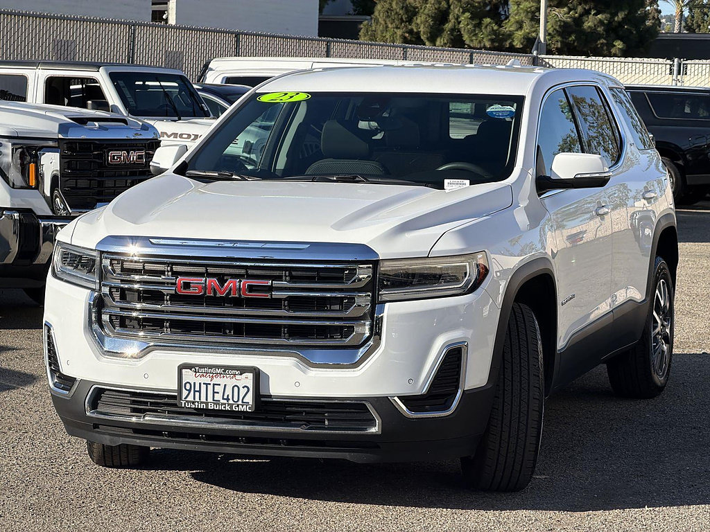 Used 2023 GMC Acadia SLE FWD image 3