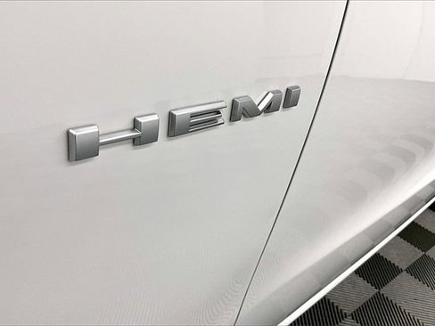 Used 2024 Dodge Durango R/T image 34