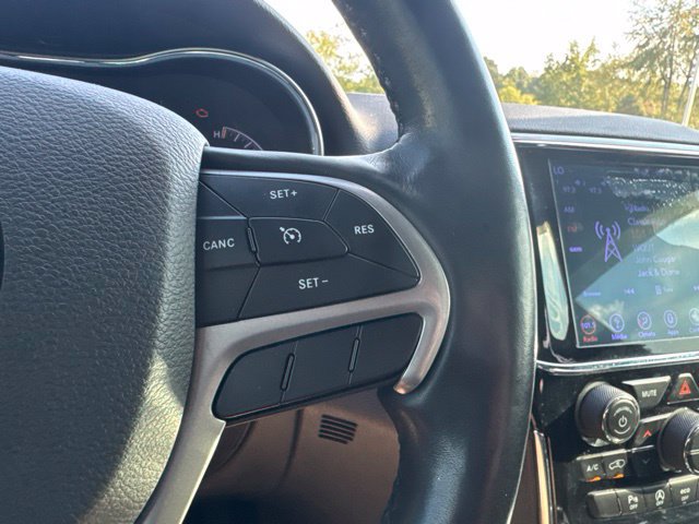 Used 2019 Jeep Grand Cherokee Altitude AWD/4WD image 22