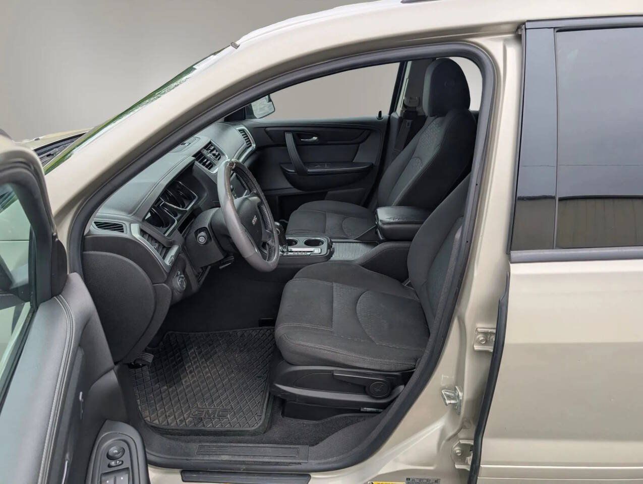 Used 2013 GMC Acadia SLE FWD image 22