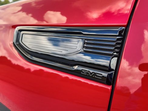 Used 2024 GMC Sierra 1500 Elevation image 50