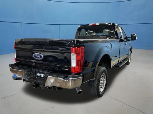 Used 2018 Ford F250 XL w/ Power Equipment Group AWD/4WD image 12