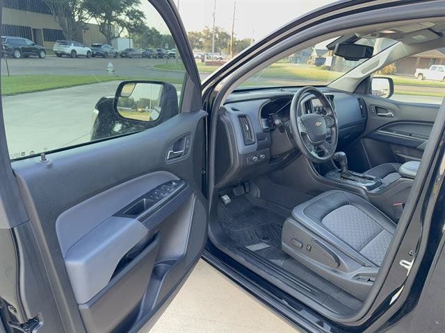 Used 2021 Chevrolet Colorado Z71 AWD/4WD image 7