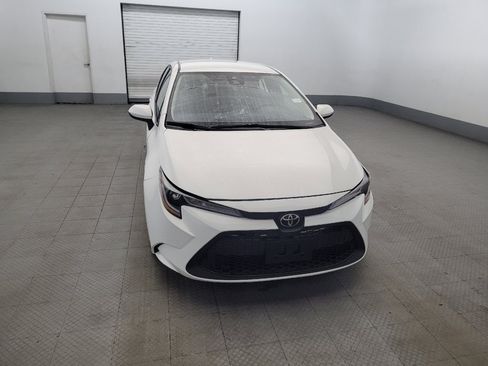 Used 2021 Toyota Corolla LE FWD image 14