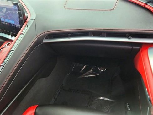 Used 2021 Chevrolet Corvette Stingray Preferred Cpe w/ Z51 Performance Package image 28