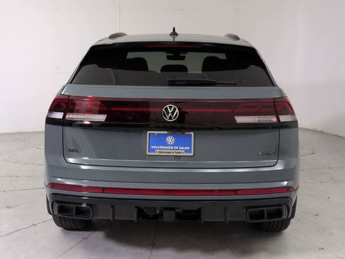 New 2026 Volkswagen Atlas Cross Sport SEL R-Line AWD/4WD image 5