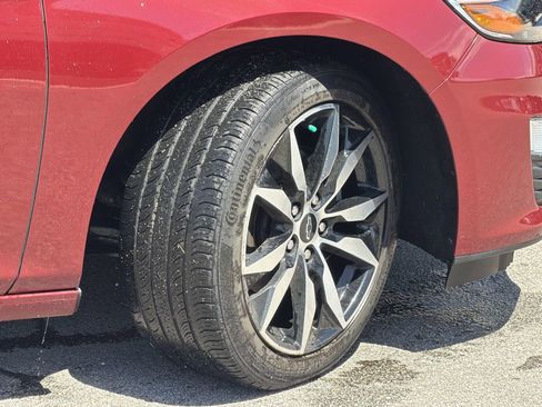 Used 2021 Chevrolet Malibu RS FWD image 12