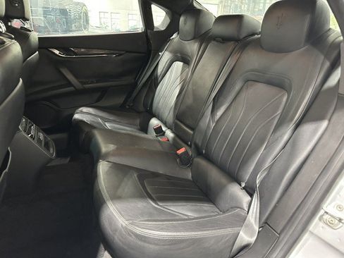 Used 2014 Maserati Quattroporte GTS RWD image 48