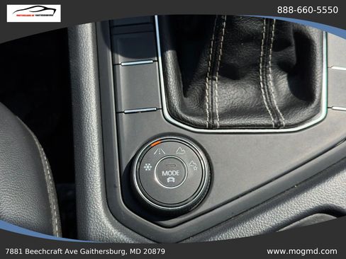 Used 2022 Volkswagen Taos SE FWD image 40