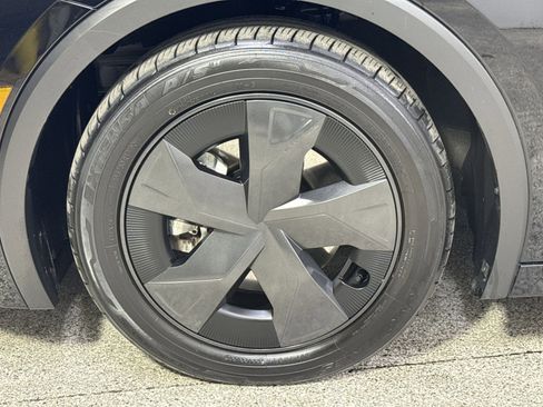 Used 2023 Toyota Prius Prime SE image 16