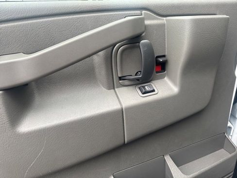 New 2024 Chevrolet Express 3500 w/ Power Convenience Package image 8