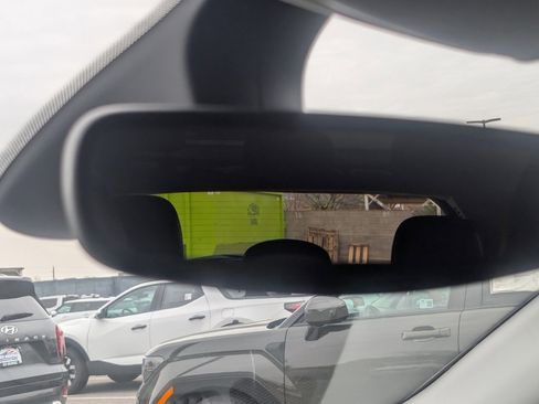 Used 2018 Jeep Compass Latitude image 19