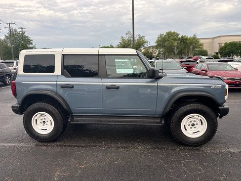 Used 2025 Ford Bronco Heritage Edition AWD/4WD image 2