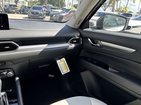 New 2025 MAZDA CX-5 AWD 2.5 S w/ Preferred Package image 16