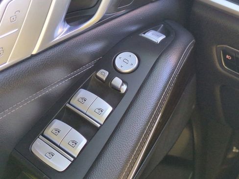 Used 2020 BMW X7 xDrive40i w/ Cold Weather Package image 25