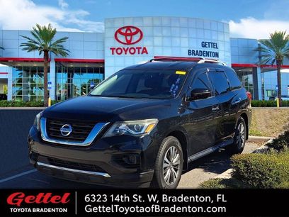 Used 2017 Nissan Pathfinder S