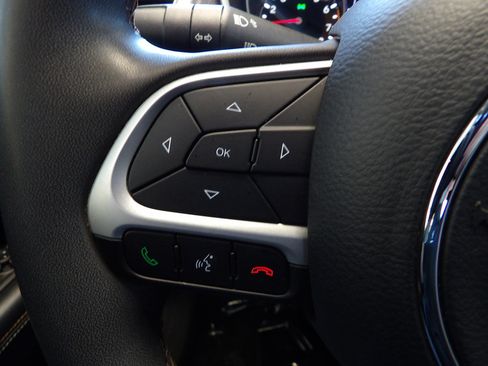 Used 2021 Jeep Compass Latitude AWD/4WD image 28