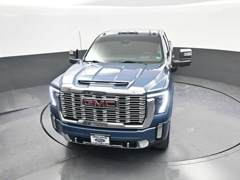 Used 2024 GMC Sierra 2500 Denali w/ Denali Reserve Package image 28