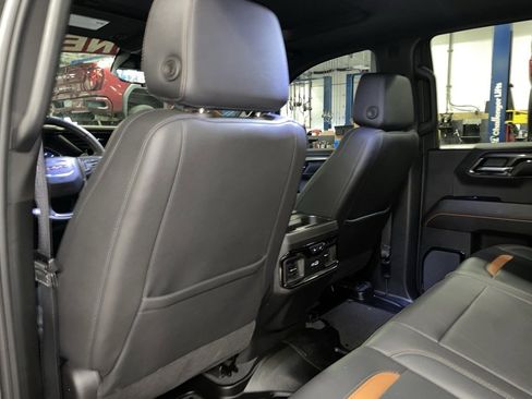 Used 2024 GMC Sierra 1500 AT4 w/ Technology Package image 24