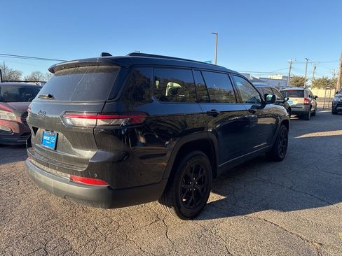 Used 2024 Jeep Grand Cherokee L Limited w/ Luxury Tech Group II image 3