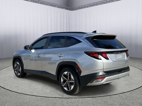 Used 2025 Hyundai Tucson SEL FWD image 7