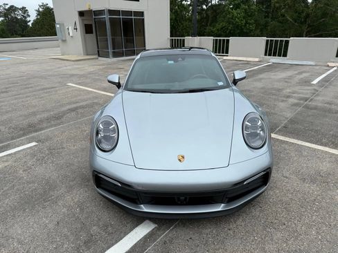 Used 2021 Porsche 911 Carrera 4S AWD/4WD image 3