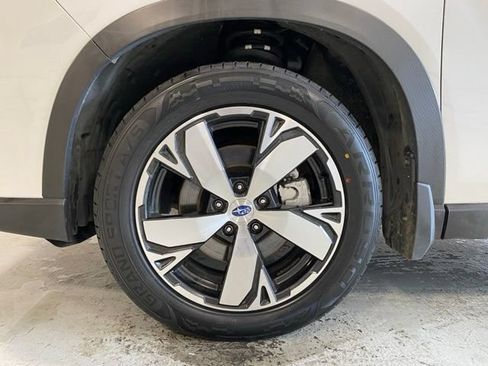 Used 2021 Subaru Forester Touring AWD/4WD image 5