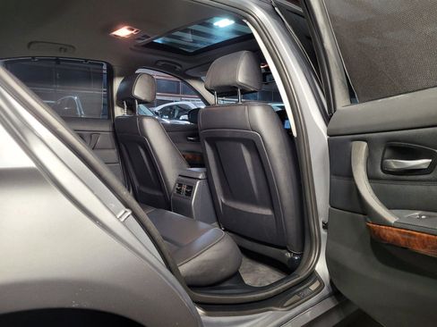 Used 2011 BMW 335i xDrive Sedan image 40