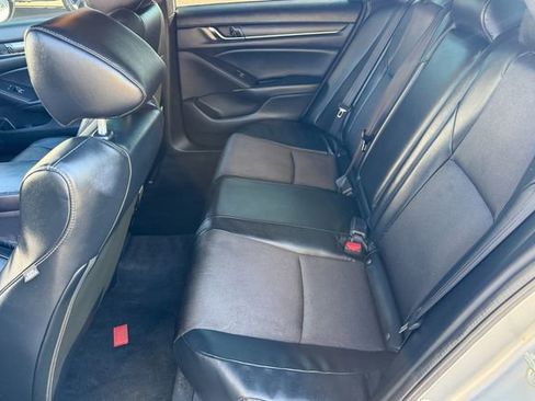 Used 2018 Honda Accord Sport image 25