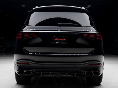 Used 2025 Mercedes-Benz GLS 63 AMG 4MATIC image 28