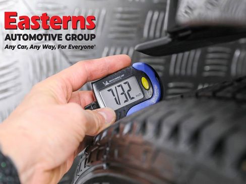 Used 2024 Nissan Ariya AWD image 28