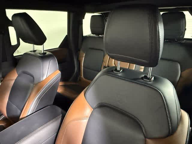 Used 2024 Ford Bronco Outer Banks AWD/4WD image 39