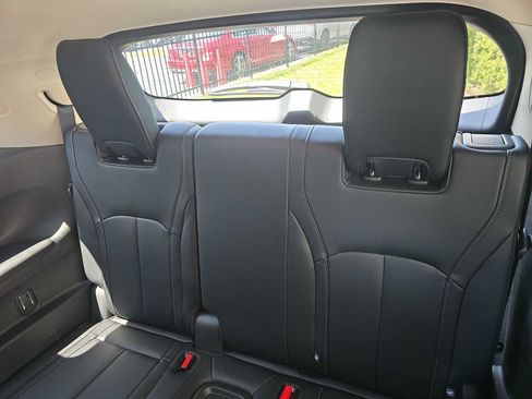 Used 2023 INFINITI QX60 Pure w/ Cargo Package FWD image 12