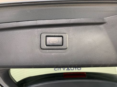 Used 2019 Subaru Outback 2.5i Limited AWD/4WD image 36
