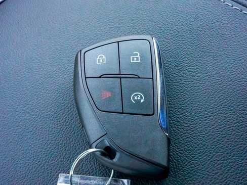 Used 2025 GMC Canyon Elevation w/ Convenience Package image 36