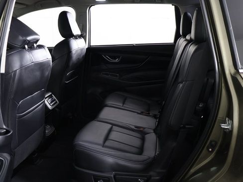 Used 2023 Subaru Ascent Limited image 30