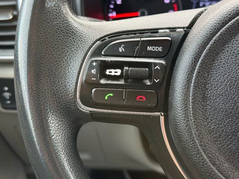 Used 2017 Kia Sportage LX w/ LX Popular Package image 24