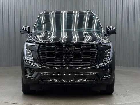 Used 2026 GMC Yukon Denali w/ Sun & Power Step Package AWD/4WD image 8