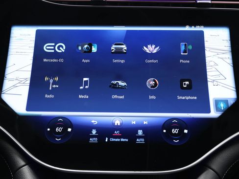 Used 2023 Mercedes-Benz EQS 580 4MATIC SUV image 35