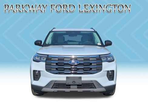 New 2026 Ford Explorer Active RWD image 2