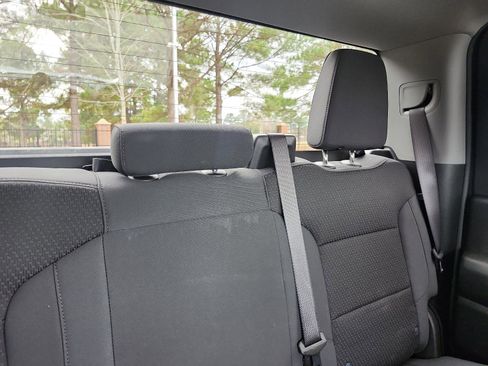 Used 2024 GMC Sierra 2500 Pro w/ Convenience Package image 9