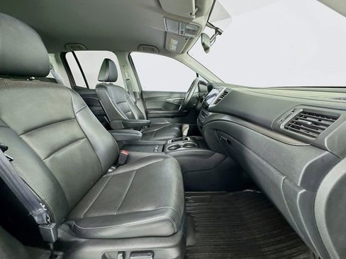 Used 2017 Honda Ridgeline RTL-T image 37