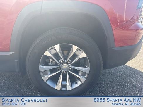 Used 2025 Chevrolet Equinox LT image 26