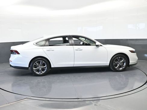 Used 2023 Honda Accord EX image 7