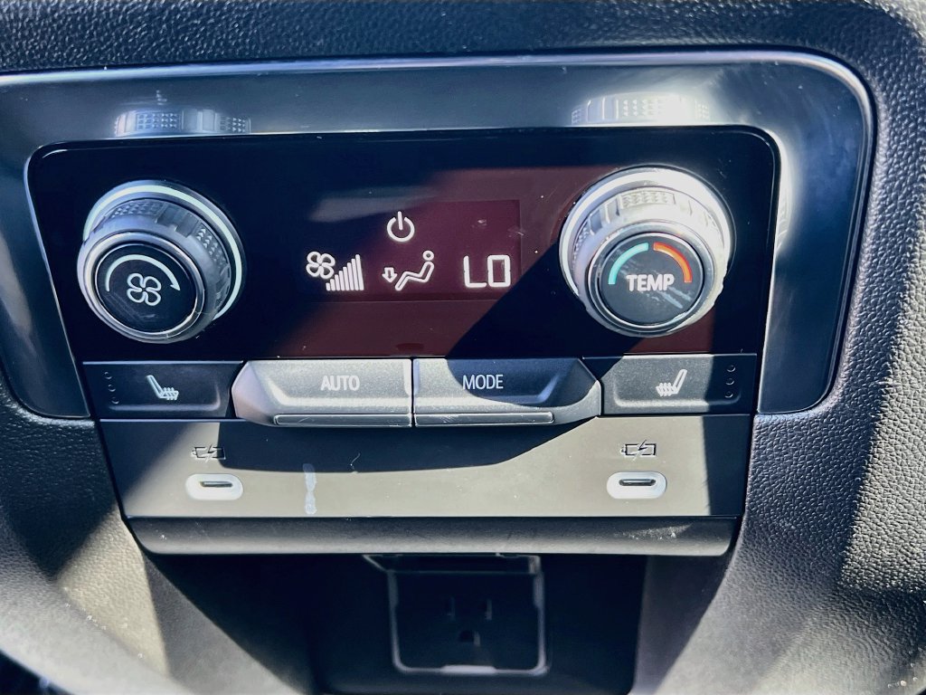 Used 2022 Chevrolet Tahoe High Country AWD/4WD image 27