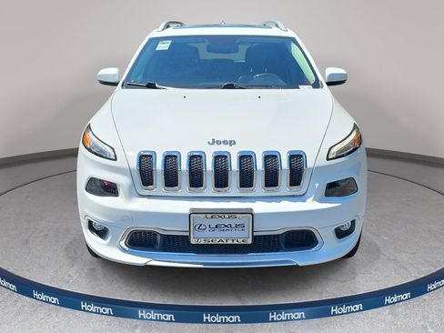 Used 2017 Jeep Cherokee Overland w/ Heavy Duty Protection Group AWD/4WD image 3