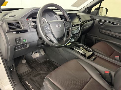 Certified 2022 Honda Ridgeline Black Edition image 3
