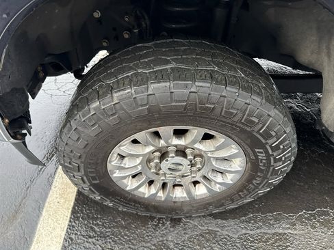 Used 2021 Ford F250 XLT w/ XLT Premium Package image 11