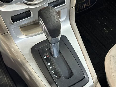 Used 2015 Ford Fiesta SE FWD image 21